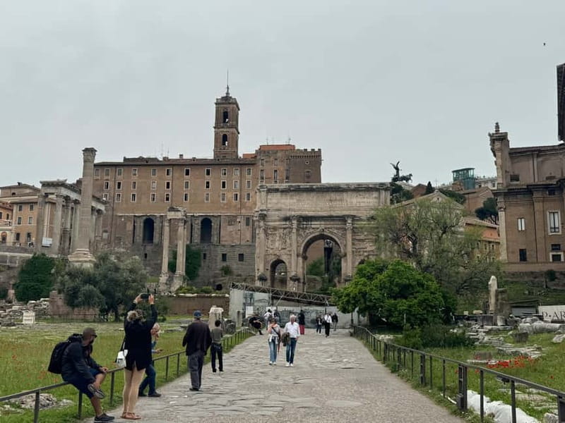 Rome: Colosseum, Forum and Palatine Hill - Palatine Hill: imperial palaces and big Rome views
