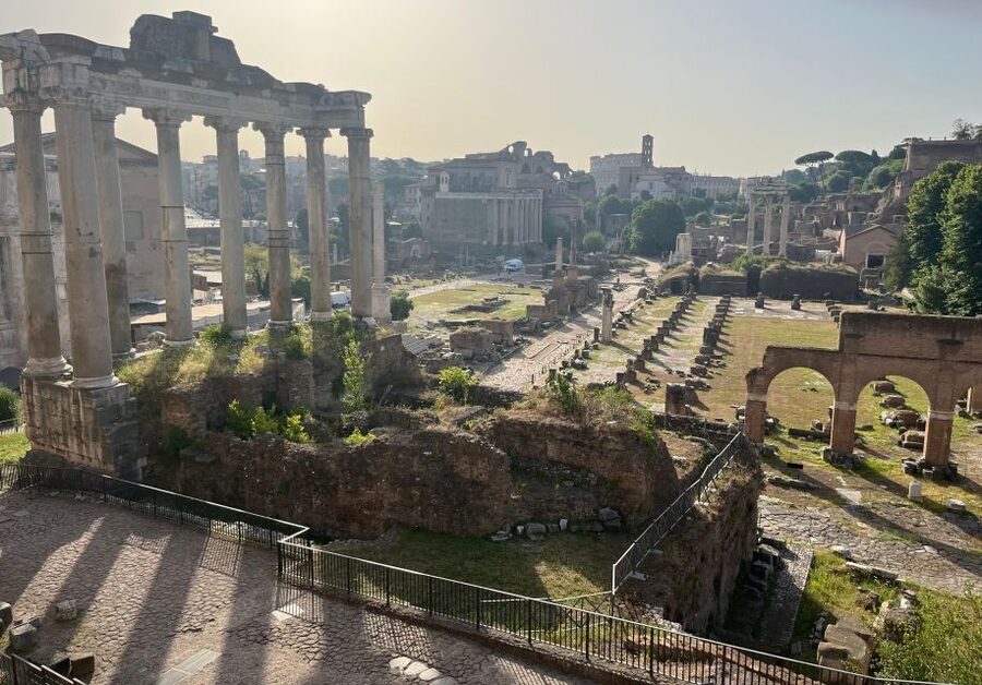 Rome: Colosseum, Forum, and Palatine Hill Guided Tour - Palatine Hill at 40 Meters Up: Elite Life and City Views