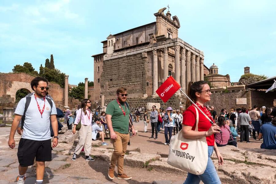 Rome: Colosseum, Forum, and Palatine Tour - Arch of Titus, Tempio della Pace, and House of the Vestals