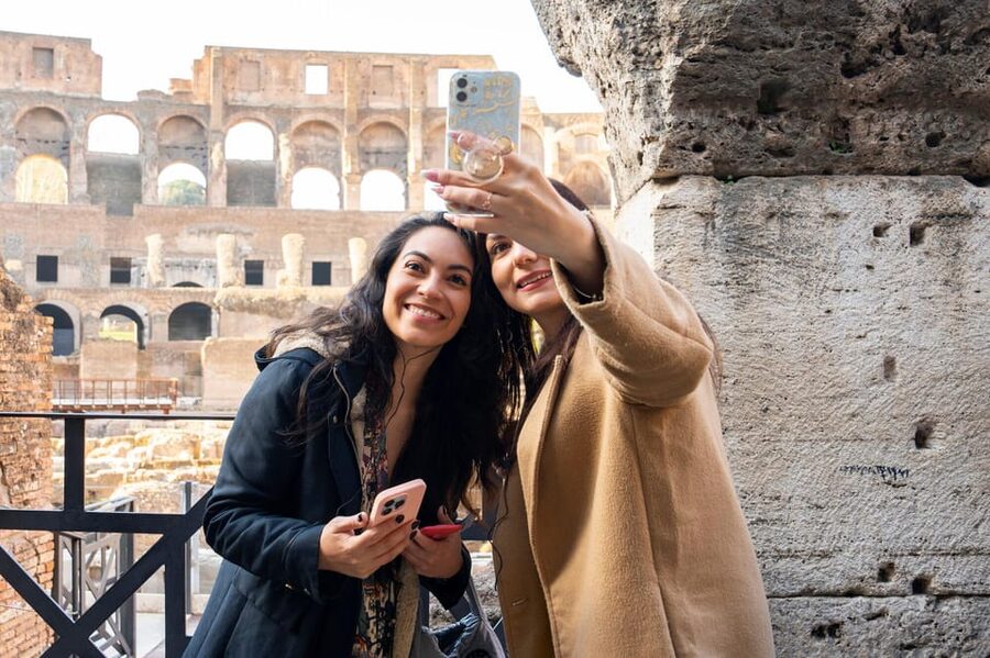 Rome: Colosseum, Forum, & Palatine Hill Entry & Audioguide - Mobile audioguide at the Colosseum: best use and best expectations