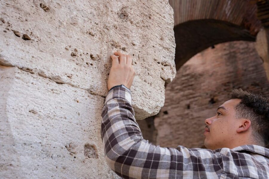 Rome: Colosseum, Forum, & Palatine Hill Entry & Audioguide - Meet at Largo Gaetana Agnesi, and arrive early