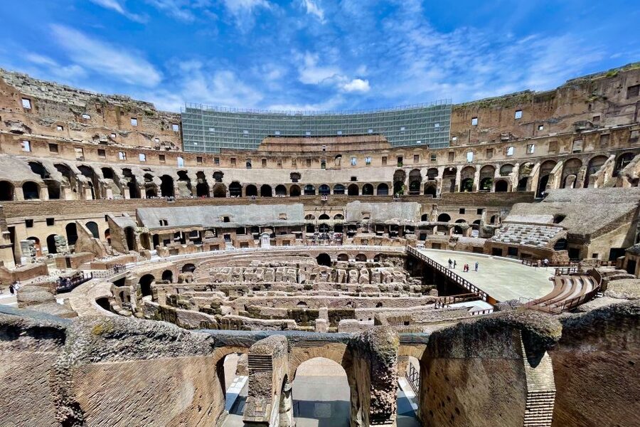 Rome: Colosseum Guided Tour with Entry Tickets - Roman Forum and Palatine Hill access, with less aimless walking