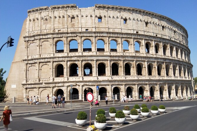 Rome: Colosseum Guided Tour with Roman Forum and Palatine Hill - Key Things I’d Notice First