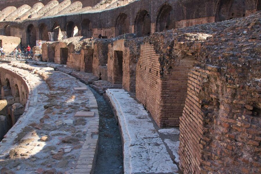Rome: Colosseum, Roman Forum, and Palatine Hill Ancient Tour - Arch of Titus and Arch of Constantine: Spotting Meaning in Stone