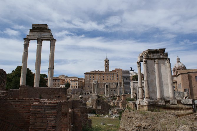 Rome: Colosseum, Roman Forum and Palatine Hill Private Tour - What $260 buys you, and when it’s worth it