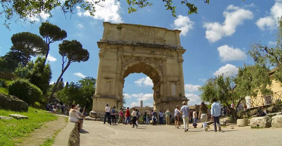 Rome: Colosseum, Roman Forum, and Palatine Hill Tour - Choosing the right option, guided tour or self audio