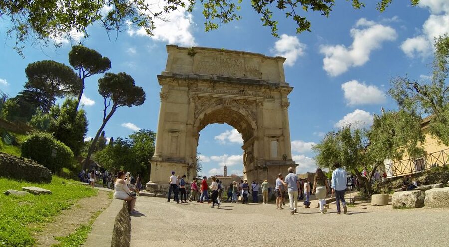 Rome: Colosseum, Roman Forum, and Palatine Hill Tour - Roman Forum walkthrough: Senate power, temples, and Caesar’s altar