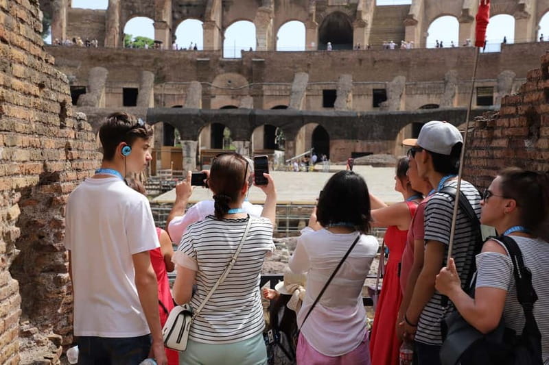 Rome: Colosseum & Roman Forum Guided Tour - Meeting at Largo Agnesi, then getting oriented fast