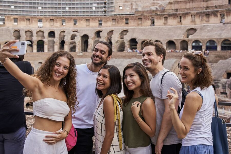 Rome: Colosseum, Roman Forum & Palatine Hill Group Tour - Language and Guide Style: What You Can Expect