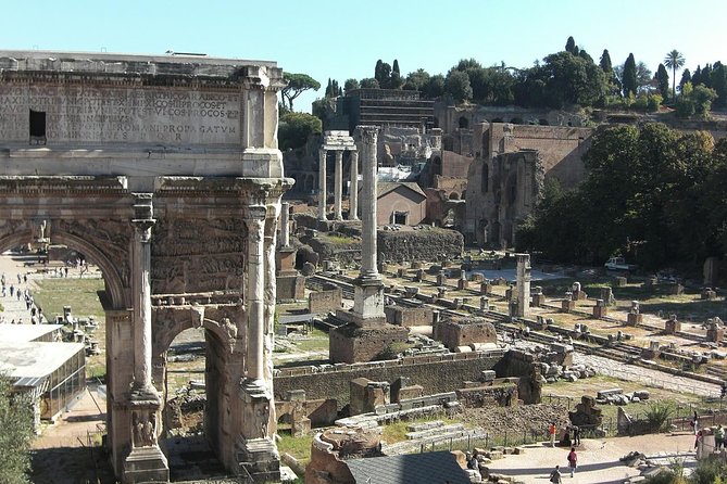 Rome: Colosseum, Roman Forum & Palatine Hill Guided Tour - Small group comfort, headsets, and multilingual guides that keep things clear