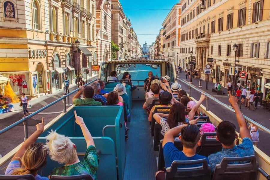 Rome: Colosseum, Roman Forum, Palatine Hill & Hop-on Hop-off - Four Digital Walking Tours: How to Actually Use Them
