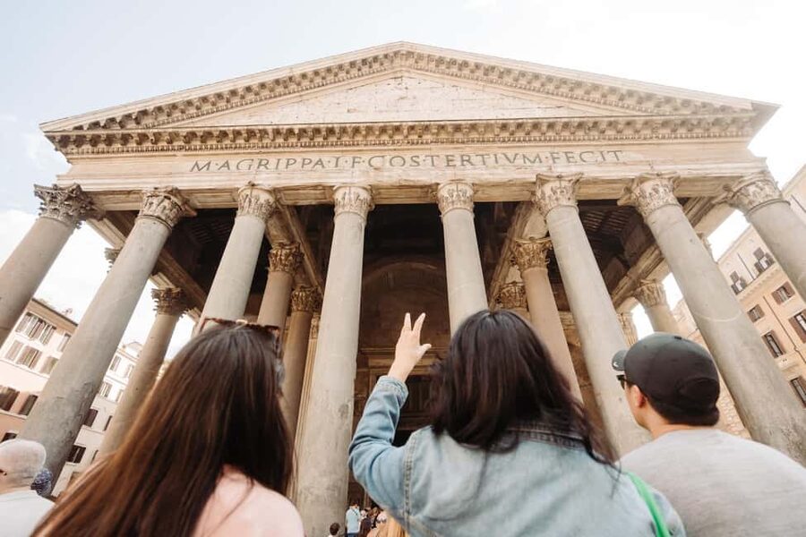 Rome: Colosseum, Vatican Museums & Historic Center in a Day - Courtyard of the Pigna and the Push Toward the Sistine Chapel