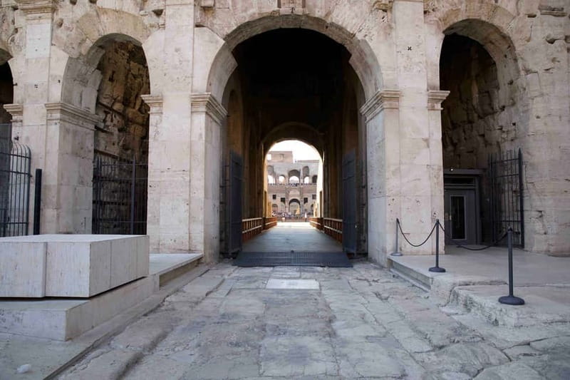 Rome: Colosseum VIP Top Floor 7 Pax Tour - Timing, Crowds, and Why Small Group Matters More Than You Think