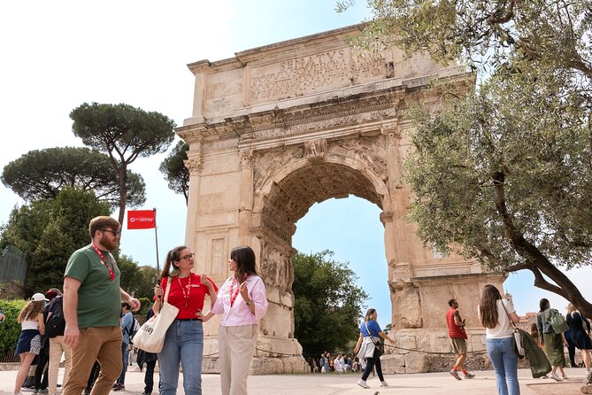Rome: Colosseum with Roman Forum & Palatine Hill Guided Tour - Why this Colosseum-Forum-Palatine route feels efficient