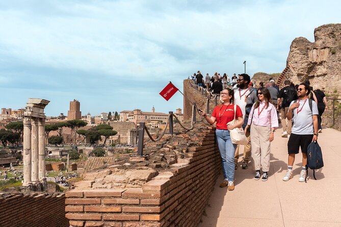 Rome: Colosseum with Roman Forum & Palatine Hill Guided Tour - Palatine Hill: the legend of Romulus plus elite palaces
