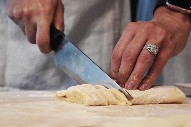 Rome Cooking Class: Fresh Pasta Two Ways & Tiramisu with wine - Finding your kitchen near Vatican Museums, with clear starting info