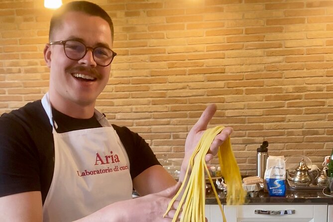 Rome : Cooking Class in a Real Roman Home in Trastevere - Entering a real Trastevere home, not a studio kitchen