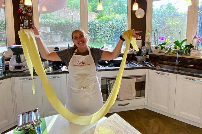 Rome : Cooking Class in a Real Roman Home in Trastevere - The Roman sauce lineup, and how to use it at home