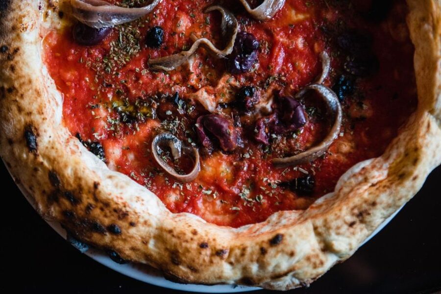 Rome: Cooking Class with a Master Neapolitan Pizzaiolo - Toppings and Fresh Ingredients: Keep It Simple and Italian