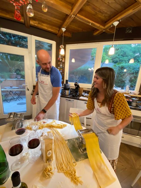 Rome - Cooking Experience in a Roman family in Trastevere - Fettuccine with Cacio e Pepe: the sauce technique you can reuse