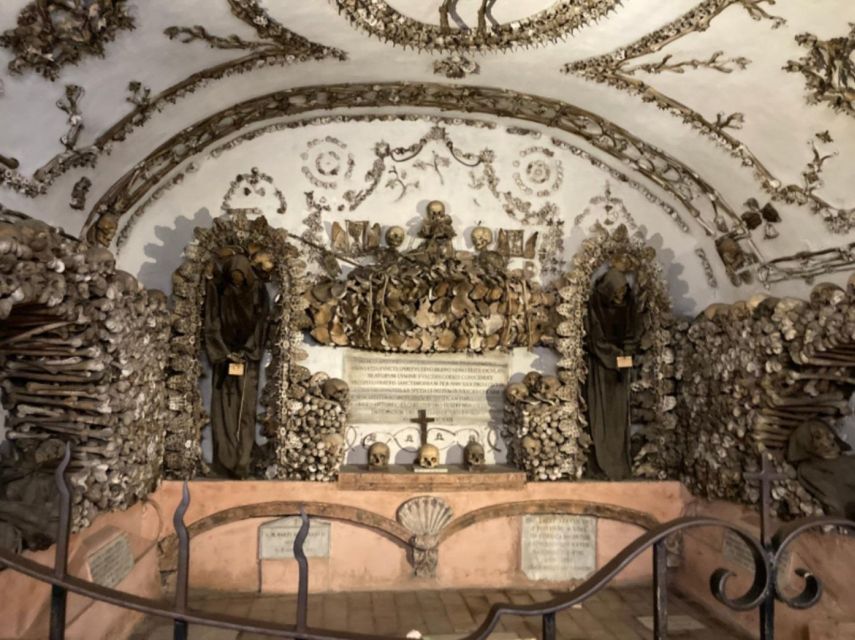 Rome: Crypts & Catacombs After Hours Tour with Bone Chapel - Fontana del Tritone meet-up and the van ride past Rome landmarks