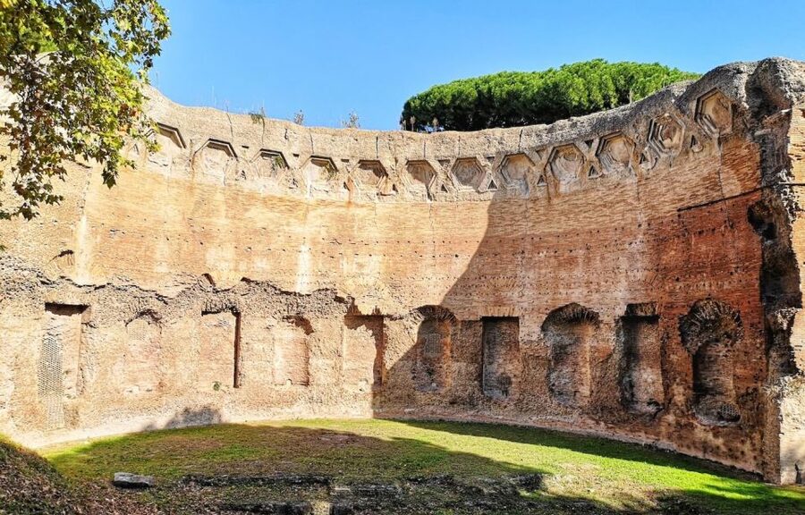 Rome: Domus Aurea Guided Group Tour - VR and Multimedia: How You See Nero’s Palace Without Guessing