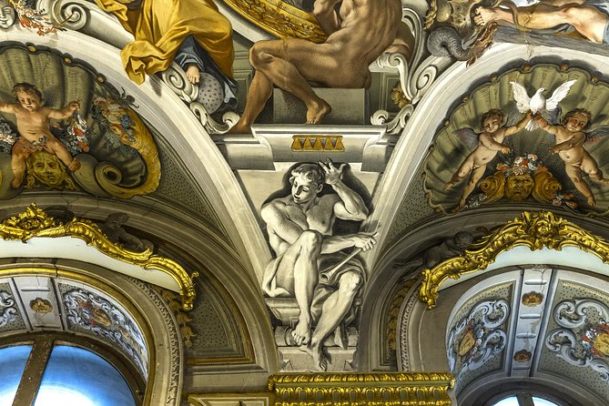 Rome: Doria Pamphilj Gallery Entry Ticket with App Audioguide - Crowds, heat, and headphone practicality
