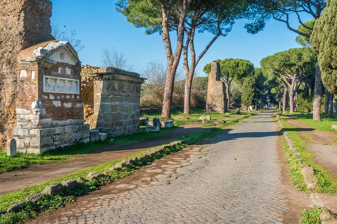 Rome E-Bike Small Group Tour of the Appian Way with Private Option - Meeting at Via dei Cerchi, then rolling toward the ancient core