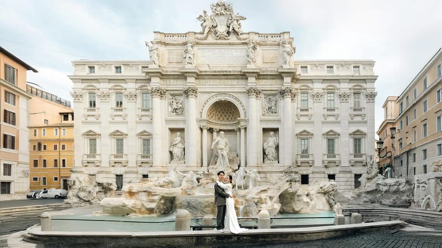 Rome: Early Morning Private Photoshoot at Iconic Landmarks - Choosing your start point: Trevi or the Spanish Steps