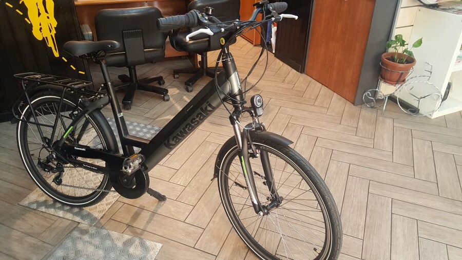 Rome: Electric Bike Rental - Piazzas, fountains, and the pleasure of not rushing