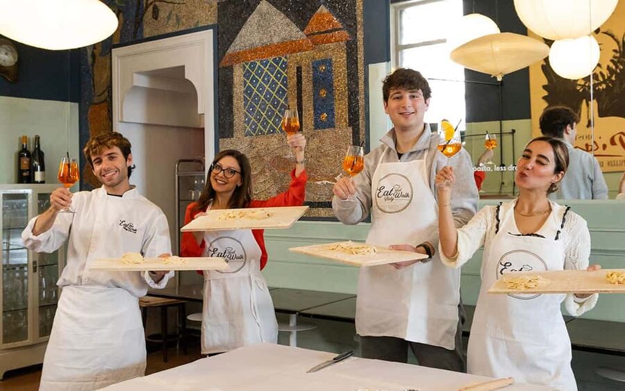 Rome: Enjoy Spritz and Pasta Making in Piazza Navona - Spritz practice: how your cocktail class becomes part of the meal