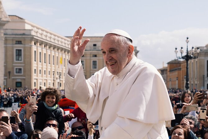 Rome: Escorted Papal Audience Experience with Entry Ticket - Getting to the Pope’s route, and what you should aim for