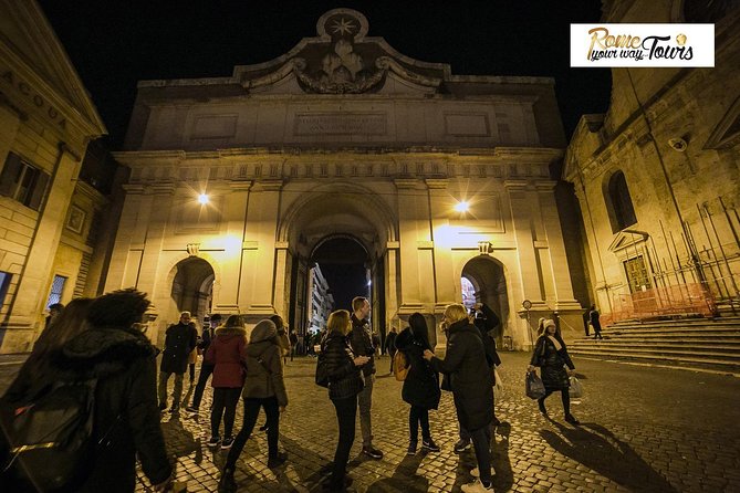 Rome Evening Panoramic Walking Tour Including Trevi Fountain and Spanish Steps - Pantheon exterior at Piazza della Rotonda: fast orientation, not a ticketed visit