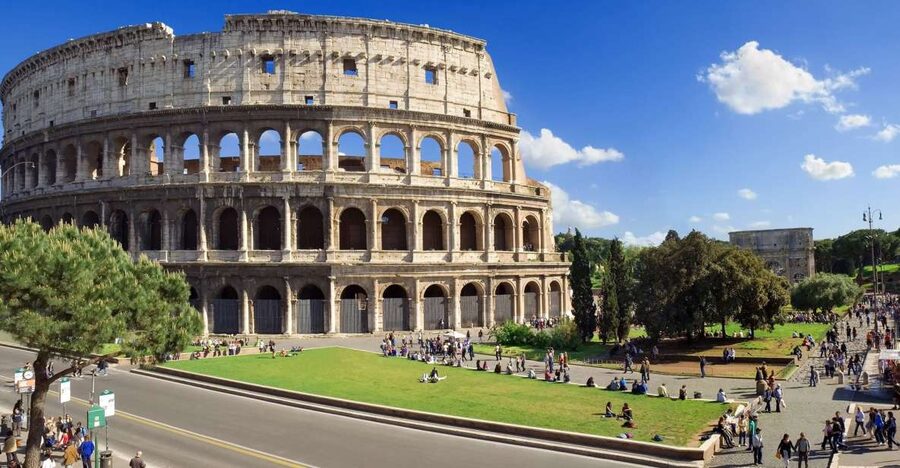Rome: Exclusive Colosseum Underground and Roman Forum Tour - Meeting at Caffè Roma, finding your guide, and handling security