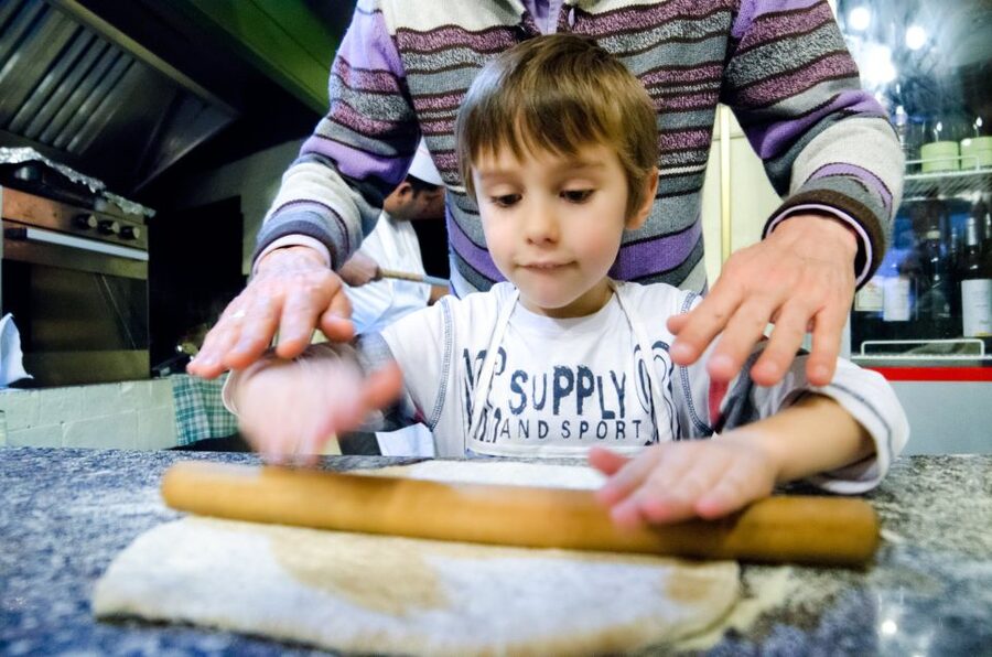 Rome: Family-Friendly Pizza Master Class - The Class Start: Chef Instructions, Ingredients, and a Clear Plan