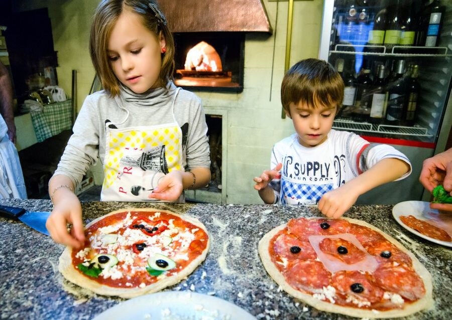 Rome: Family-Friendly Pizza Master Class - Sauce, Toppings, and Customizing Like a Roman