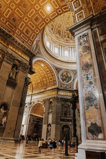Rome: Fast-Track Ticket to Vatican Museum & Sistine Chapel - Getting There and Meeting the Host Without Stress