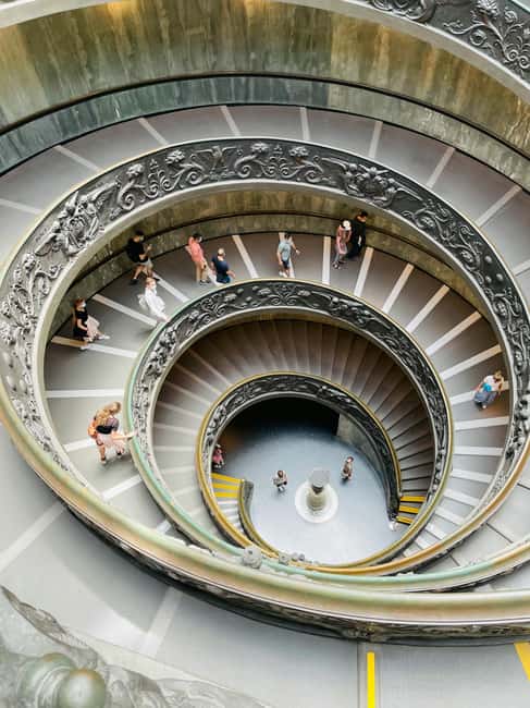 Rome: Fast-Track Ticket to Vatican Museum & Sistine Chapel - Inside the Vatican Museums: 2,000 Years in a Few Hours