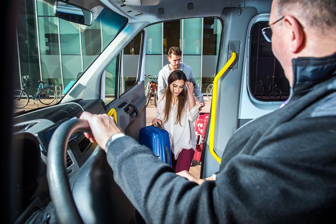 Rome Fiumicino Airport (FCO) to Rome City Hotels - Drop-Off at Your Rome Hotel, Including Luggage Handling