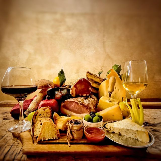 Rome Food Tasting with Wine Paring in Trastevere Experience - The Wines: Prosecco First, Then Red or White Choices