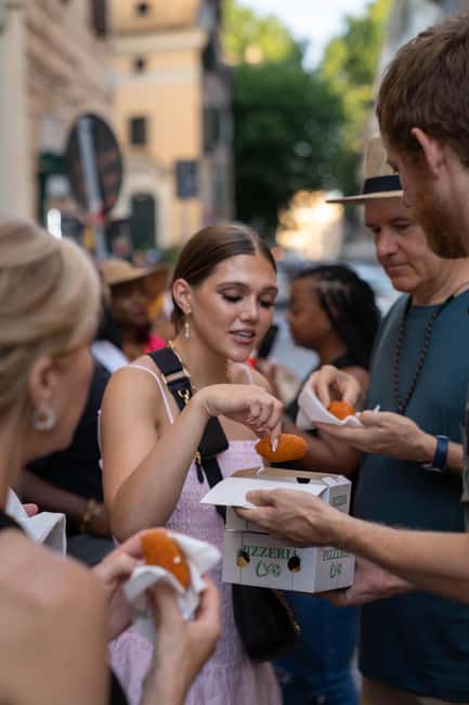 Rome: Food & Wine Tour with a local guide in Trastevere - Aperitif, wine and cheese in Trastevere: the taste-to-story rhythm