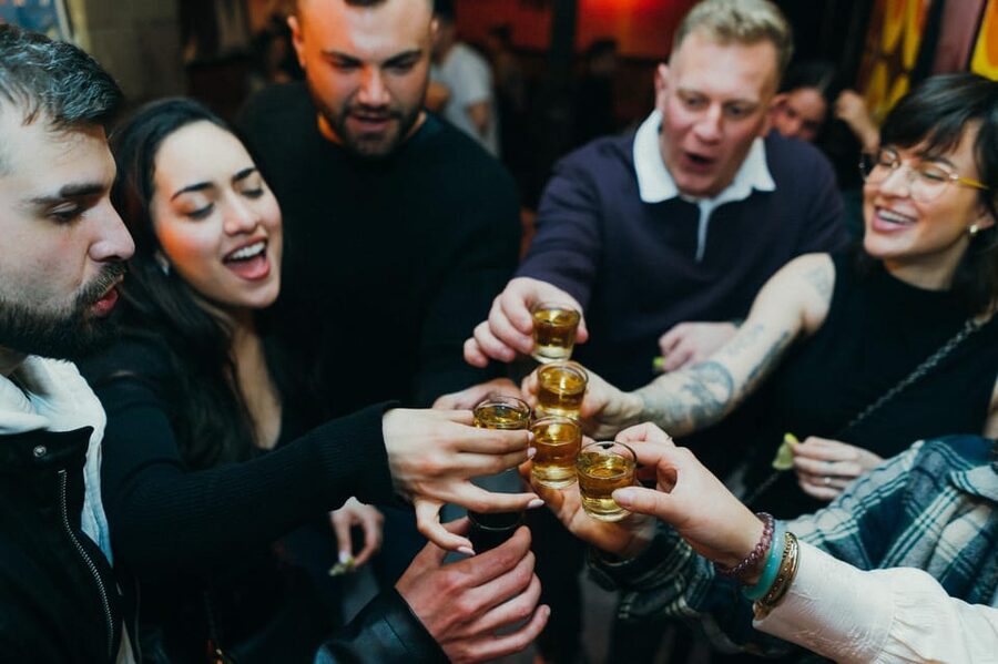 Rome: Forbidden History Walking Tour & Pub Crawl with Drinks - Drinks Included: The Real Value Is the Built-In Bar Plan