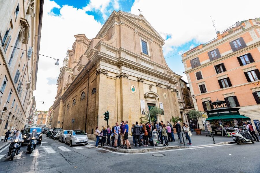 Rome: Fountains and Squares Small-Group Walking Tour - Sant’Ignazio Church and the trompe l’oeil dome trick