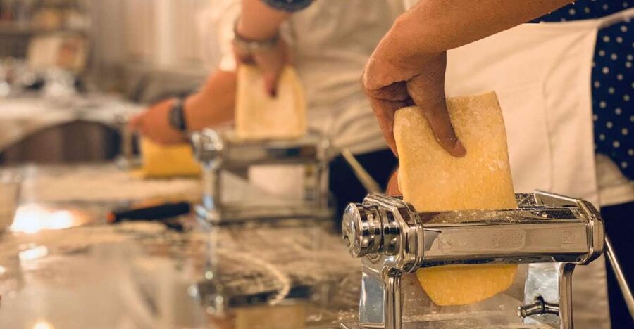 Rome: Fresh Pasta and Tiramisu Making Class with Fine Wine - Who should book this Rome pasta and tiramisù class