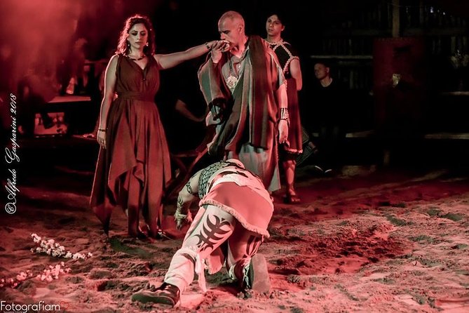 Rome Gladiator Show at Gruppo Storico Romano - Welcome drink and snacks: the Roman-style break before the arena