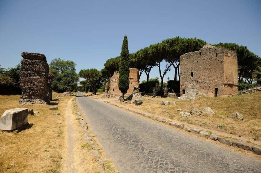 Rome: Guided Catacombs Tour & Capuchin Crypt (Audio Guide) - Piazza dAra Coeli start: the bus ride that makes the day work