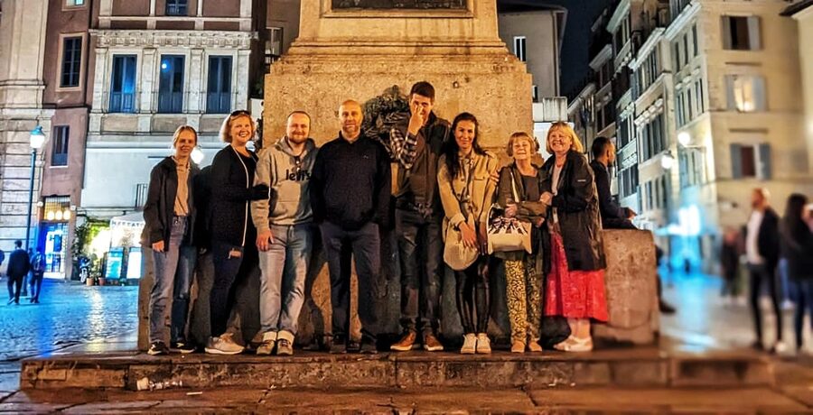 Rome: Guided Haunted Rome Ghost Tour with Dowsing Rods - Campo de’ Fiori: the finish line where the city goes from dark to dinner plans