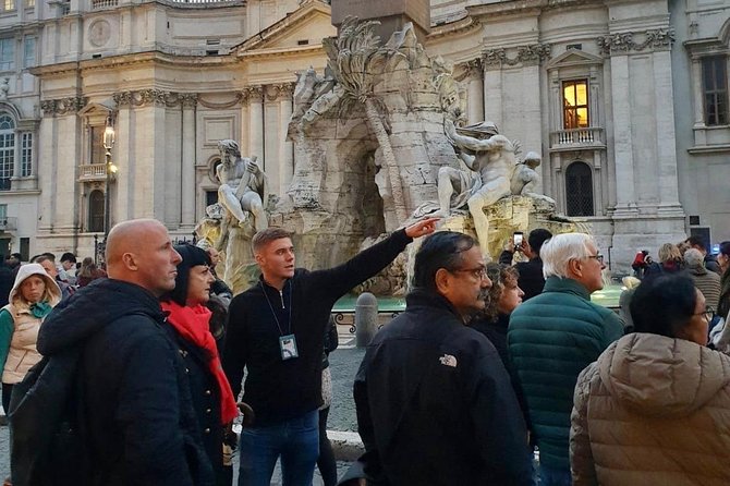Rome: Guided Small Group Walking Tour of City Highlights - Stop 2: Trevi Fountain, coins first, then your quick break
