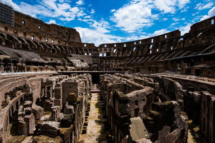 Rome: Guided Tour of Colosseum and Ancient Rome - Roman Forum: where politics and everyday life collide