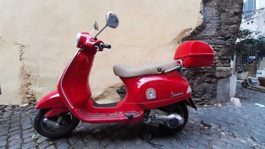 Rome: Half-Day Tour by Vespa with Driver - Trastevere and local church stops: the softer side of Rome